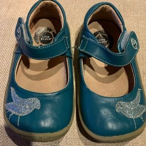 Livie and Luca Teal Pio Pios Size 7